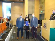 f8