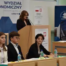 FINAL OF THE OXFORD DEBATE TOURNAMENT