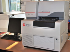 System Elektroforezy Kapilarnej ProteomeLab PA800 firmy Beckman Coulter
